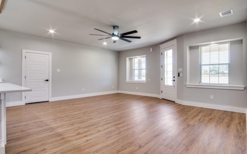 2860 CR 312, Cleburne, TX 76031, 4 Bedrooms Bedrooms, ,2 BathroomsBathrooms,Residential,For Sale,2860 CR 312,0,21039999