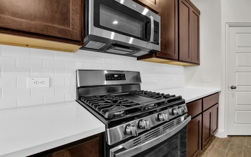 5016 Meadow Vista Lane, Fort Worth, TX 76036, 4 Habitaciones Habitaciones , ,3 BañosBaños,Residential,En Venta,5016 Meadow Vista Lane,0,21040105