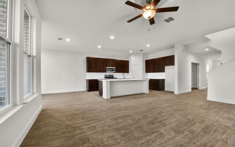 5016 Meadow Vista Lane, Fort Worth, TX 76036, 4 Habitaciones Habitaciones , ,3 BañosBaños,Residential,En Venta,5016 Meadow Vista Lane,0,21040105