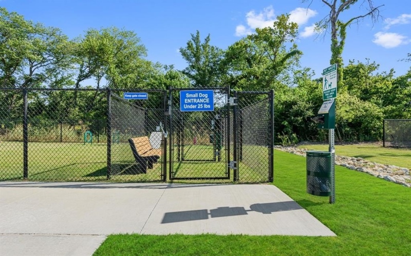 1021 Candlewyck Drive, Justin, TX 76247, 4 Habitaciones Habitaciones , ,3 BañosBaños,Residential,En Venta,1021 Candlewyck Drive,0,21040187