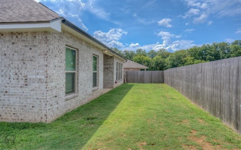 705 Crozier Drive, Bossier City, LA 71111, 3 Bedrooms Bedrooms, ,2 BathroomsBathrooms,Residential,For Sale,705 Crozier Drive,0,21040210