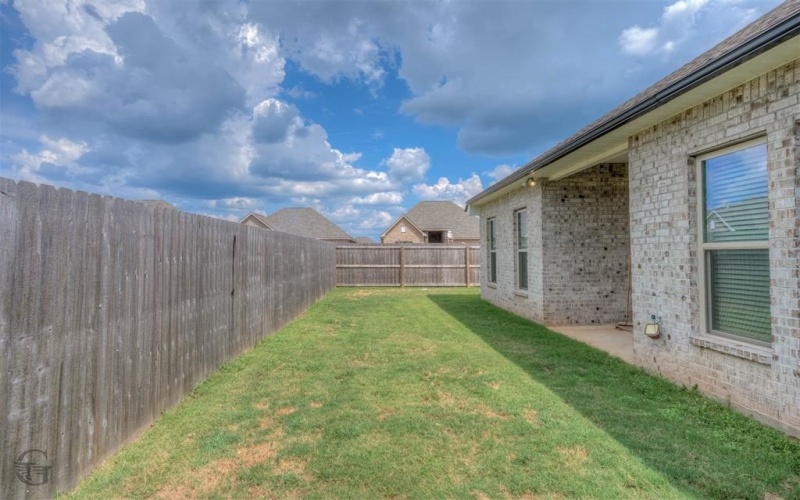 705 Crozier Drive, Bossier City, LA 71111, 3 Bedrooms Bedrooms, ,2 BathroomsBathrooms,Residential,For Sale,705 Crozier Drive,0,21040210