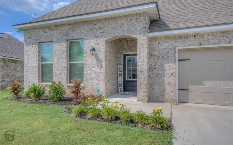 705 Crozier Drive, Bossier City, LA 71111, 3 Bedrooms Bedrooms, ,2 BathroomsBathrooms,Residential,For Sale,705 Crozier Drive,0,21040210