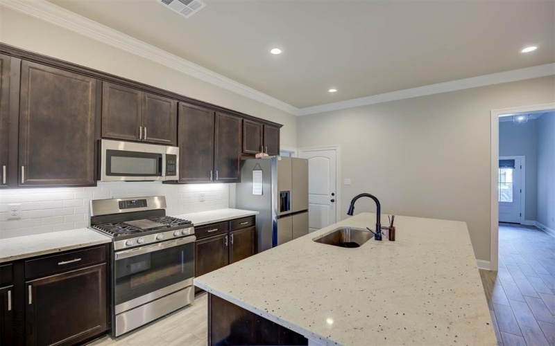 705 Crozier Drive, Bossier City, LA 71111, 3 Bedrooms Bedrooms, ,2 BathroomsBathrooms,Residential,For Sale,705 Crozier Drive,0,21040210