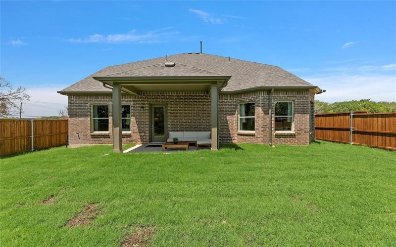 4017 Whisperwood Road, Denton, TX 76210, 4 Bedrooms Bedrooms, ,2 BathroomsBathrooms,Residential,For Sale,4017 Whisperwood Road,0,21040345