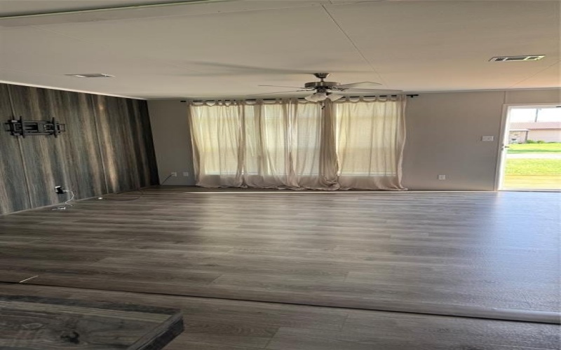 1105 W 13th Street, Quanah, TX 79252, 3 Bedrooms Bedrooms, ,2 BathroomsBathrooms,Residential,For Sale,1105 W 13th Street,0,21040350