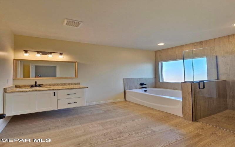 13345 EMERALD PEARL Drive, Horizon City, TX 79928, 4 Habitaciones Habitaciones , ,2 BañosBaños,Residential,En Venta,13345 EMERALD PEARL Drive,916588