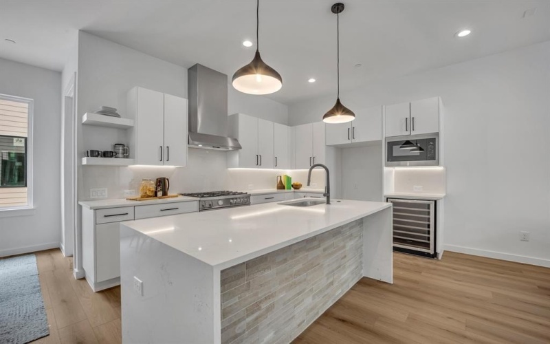 3612 San Jacinto #106, Dallas, TX 75204, 3 Bedrooms Bedrooms, ,3 BathroomsBathrooms,Residential,For Sale,3612 San Jacinto,0,21040397