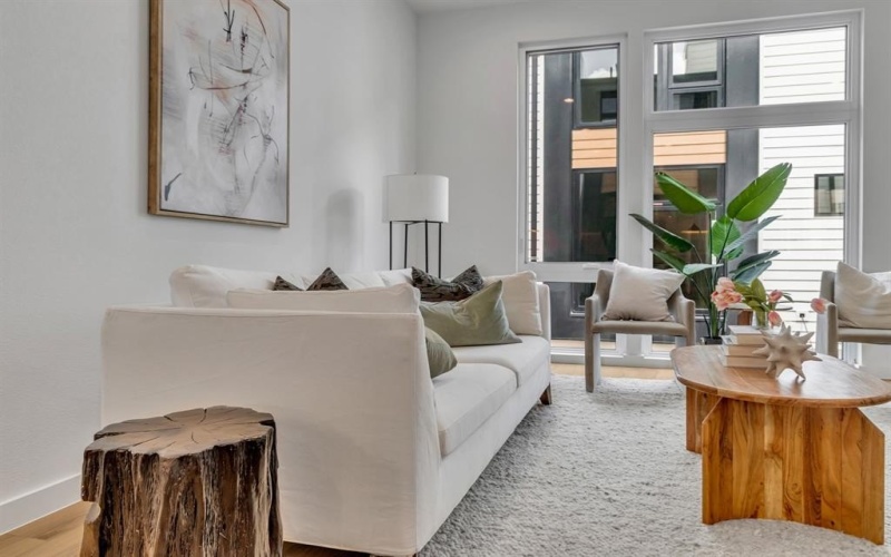 3612 San Jacinto #106, Dallas, TX 75204, 3 Bedrooms Bedrooms, ,3 BathroomsBathrooms,Residential,For Sale,3612 San Jacinto,0,21040397