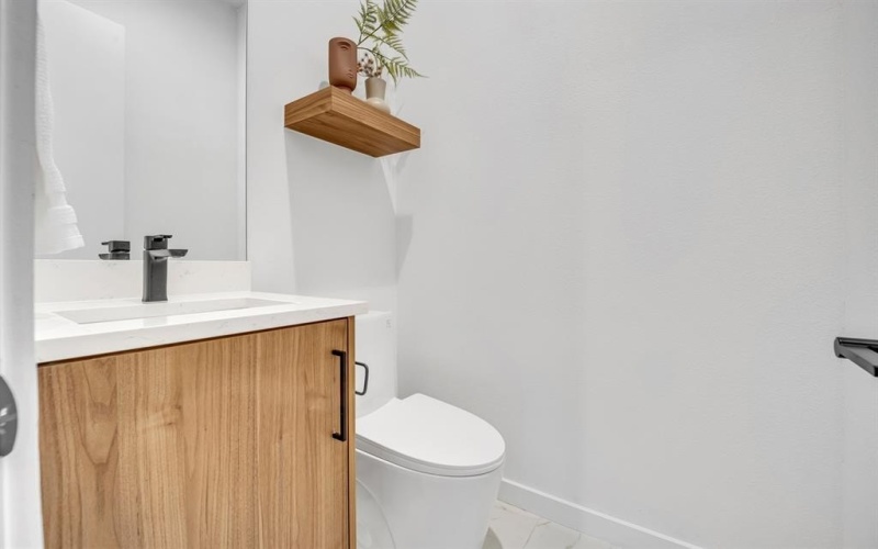 3612 San Jacinto #106, Dallas, TX 75204, 3 Bedrooms Bedrooms, ,3 BathroomsBathrooms,Residential,For Sale,3612 San Jacinto,0,21040397