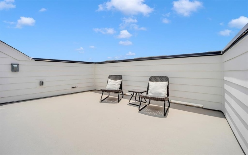 3612 San Jacinto #106, Dallas, TX 75204, 3 Bedrooms Bedrooms, ,3 BathroomsBathrooms,Residential,For Sale,3612 San Jacinto,0,21040397