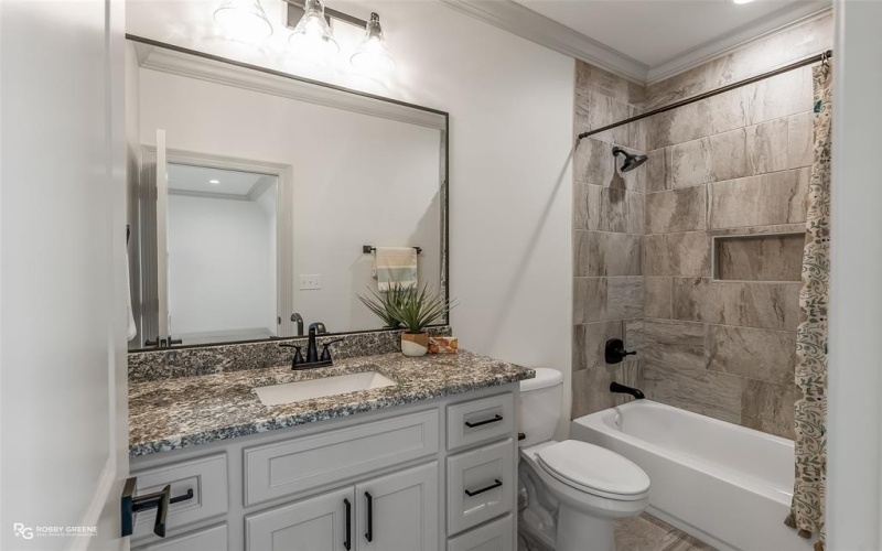 531 Cocodrie Drive, Bossier City, LA 71112, 5 Habitaciones Habitaciones , ,5 BañosBaños,Residential,En Venta,531 Cocodrie Drive,0,21040507