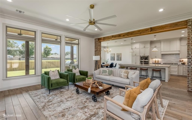 531 Cocodrie Drive, Bossier City, LA 71112, 5 Habitaciones Habitaciones , ,5 BañosBaños,Residential,En Venta,531 Cocodrie Drive,0,21040507