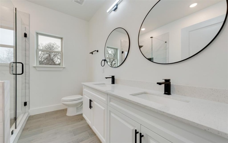 1426 Evans Avenue, Fort Worth, TX 76104, 3 Bedrooms Bedrooms, ,2 BathroomsBathrooms,Residential,For Sale,1426 Evans Avenue,0,21040604
