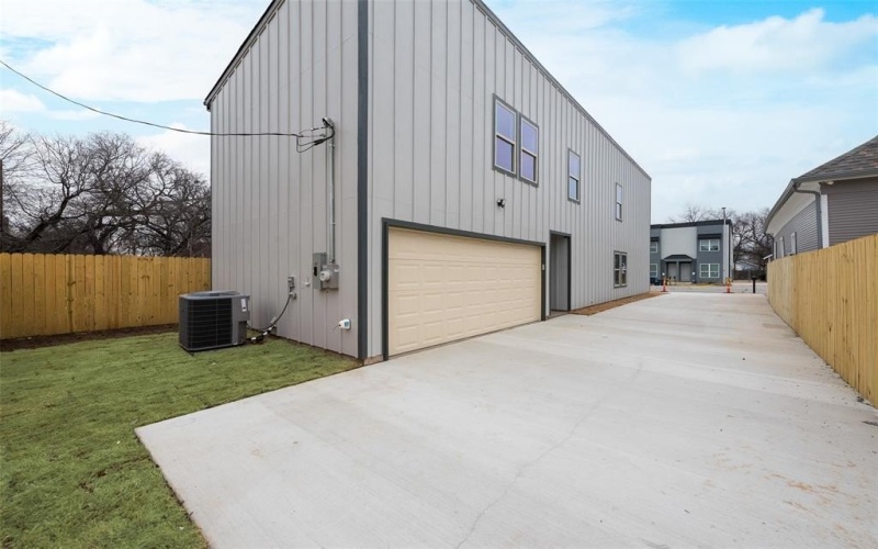 1426 Evans Avenue, Fort Worth, TX 76104, 3 Bedrooms Bedrooms, ,2 BathroomsBathrooms,Residential,For Sale,1426 Evans Avenue,0,21040604