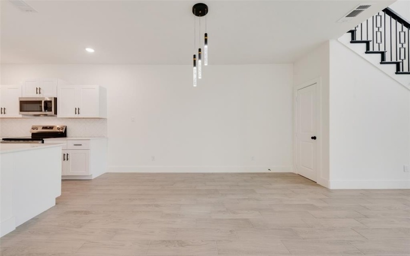 1426 Evans Avenue, Fort Worth, TX 76104, 3 Bedrooms Bedrooms, ,2 BathroomsBathrooms,Residential,For Sale,1426 Evans Avenue,0,21040604