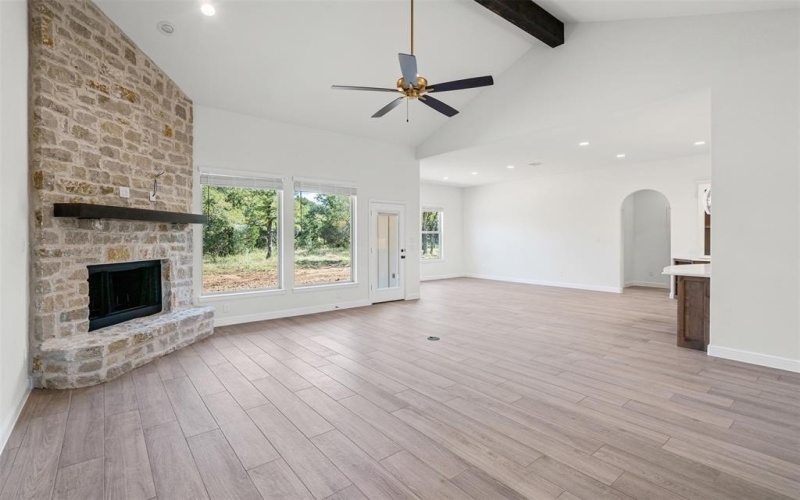 130 Sportsman Drive, Mineral Wells, TX 76067, 3 Habitaciones Habitaciones , ,2 BañosBaños,Residential,En Venta,130 Sportsman Drive,0,21039005