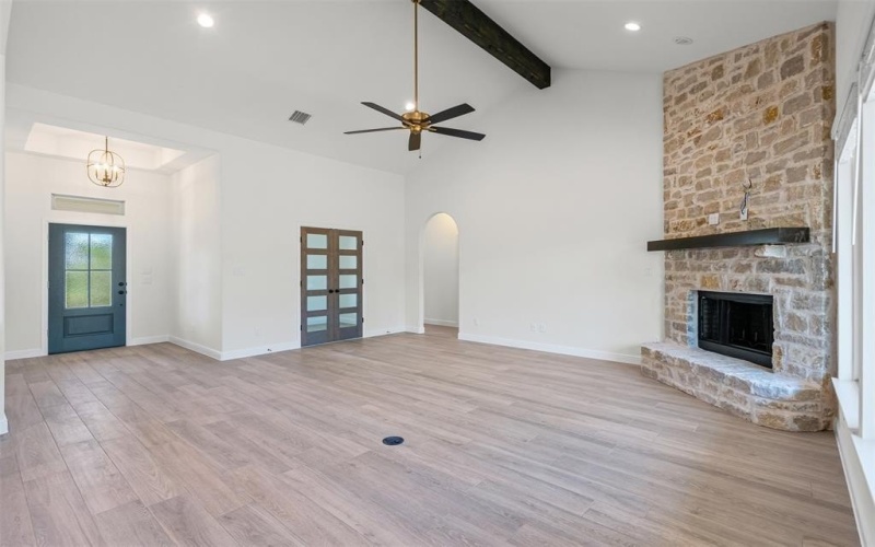 130 Sportsman Drive, Mineral Wells, TX 76067, 3 Habitaciones Habitaciones , ,2 BañosBaños,Residential,En Venta,130 Sportsman Drive,0,21039005