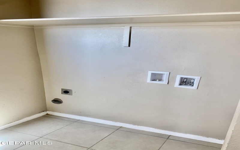 108 N Gibraltar Drive unit: A #A, El Paso, TX 79905, 3 Habitaciones Habitaciones , ,2 BañosBaños,Residential,En Venta,108 N Gibraltar Drive unit: A,0,913958