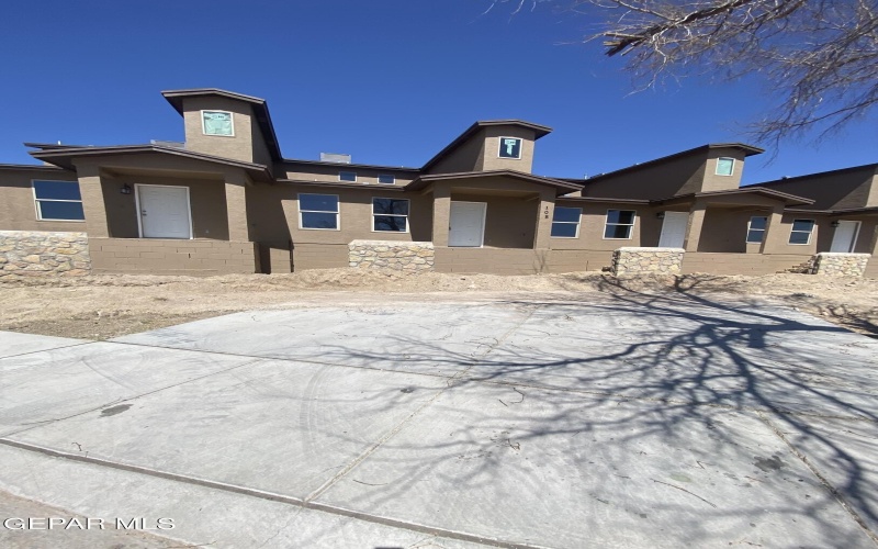 108 N Gibraltar Drive unit: A #A, El Paso, TX 79905, 3 Habitaciones Habitaciones , ,2 BañosBaños,Residential,En Venta,108 N Gibraltar Drive unit: A,0,913958