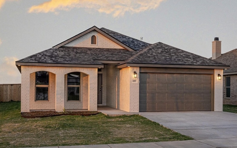 304 E 24th Street, Wolfforth, TX 79382, 3 Bedrooms Bedrooms, ,2 BathroomsBathrooms,Residential,For Sale,304 E 24th Street,0,202559491