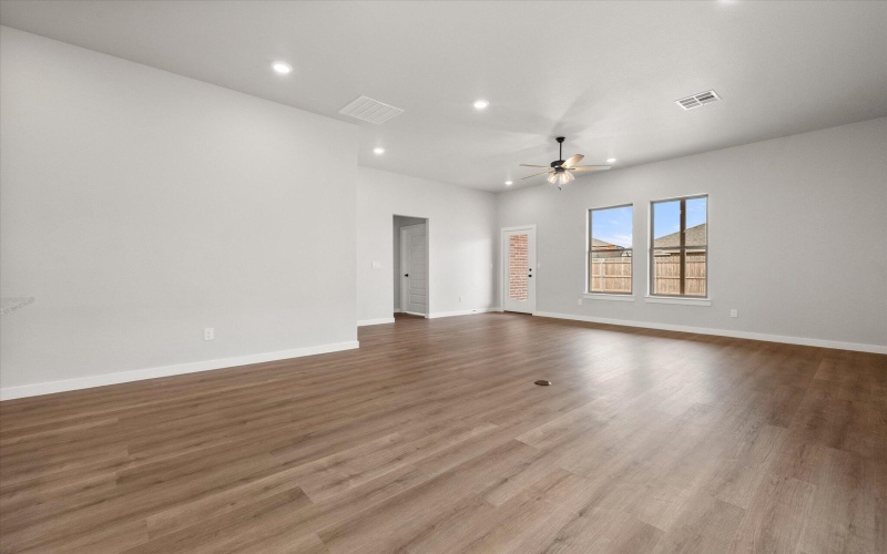 304 E 24th Street, Wolfforth, TX 79382, 3 Bedrooms Bedrooms, ,2 BathroomsBathrooms,Residential,For Sale,304 E 24th Street,0,202559491