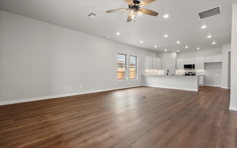 304 E 24th Street, Wolfforth, TX 79382, 3 Bedrooms Bedrooms, ,2 BathroomsBathrooms,Residential,For Sale,304 E 24th Street,0,202559491