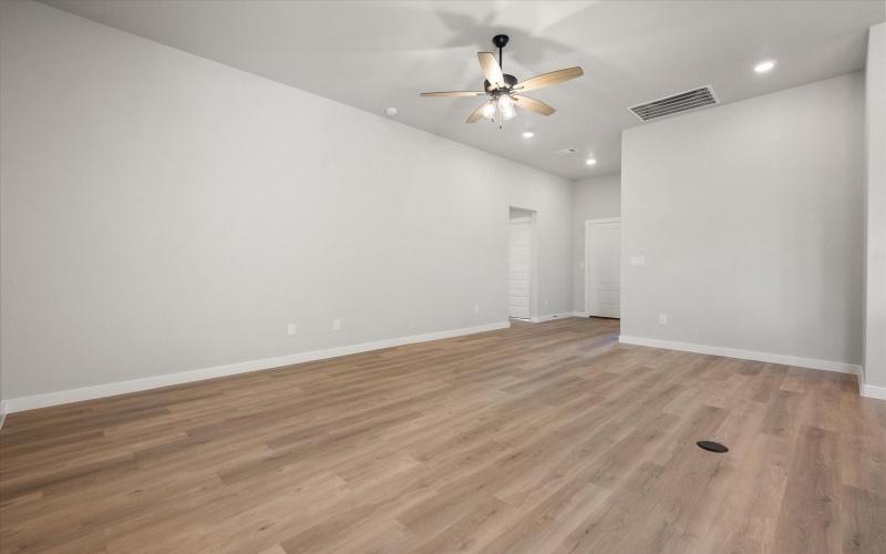 301 E 24th Street, Wolfforth, TX 79382, 3 Bedrooms Bedrooms, ,2 BathroomsBathrooms,Residential,For Sale,301 E 24th Street,0,202559492