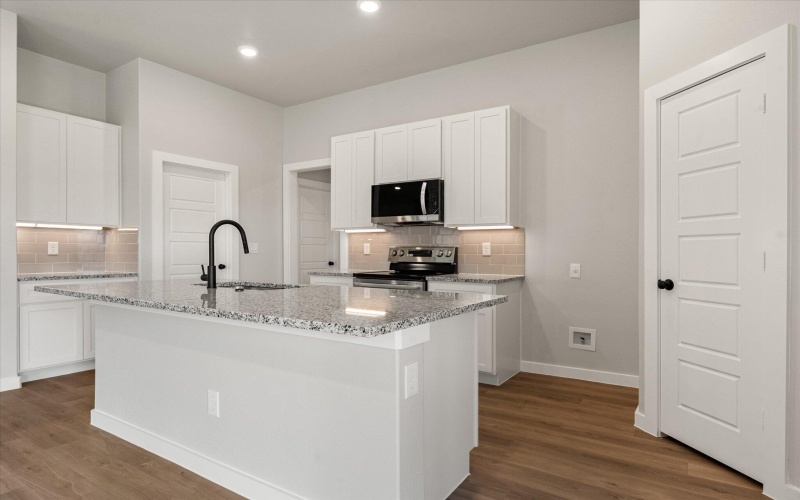 7211 8th Street, Lubbock, TX 79416, 4 Bedrooms Bedrooms, ,2 BathroomsBathrooms,Residential,For Sale,7211 8th Street,0,202559495