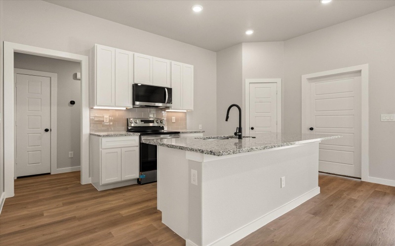 7211 8th Street, Lubbock, TX 79416, 4 Bedrooms Bedrooms, ,2 BathroomsBathrooms,Residential,For Sale,7211 8th Street,0,202559495