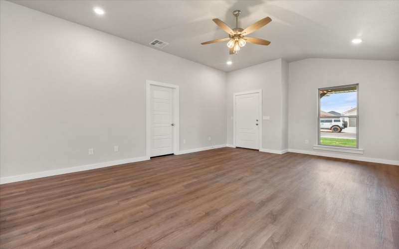 7213 8th Street, Lubbock, TX 79416, 3 Bedrooms Bedrooms, ,2 BathroomsBathrooms,Residential,For Sale,7213 8th Street,0,202559496