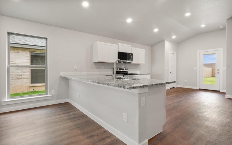 7213 8th Street, Lubbock, TX 79416, 3 Bedrooms Bedrooms, ,2 BathroomsBathrooms,Residential,For Sale,7213 8th Street,0,202559496