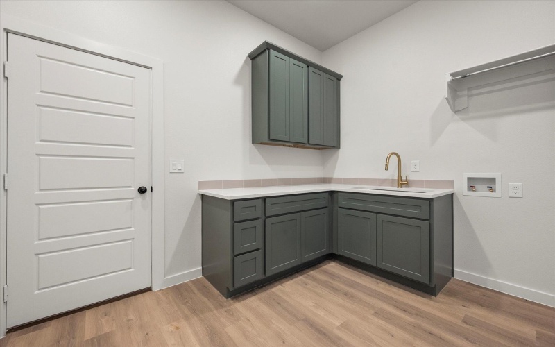 7006 16th Street, Lubbock, TX 79416, 4 Habitaciones Habitaciones , ,3 BañosBaños,Residential,En Venta,7006 16th Street,0,202559498
