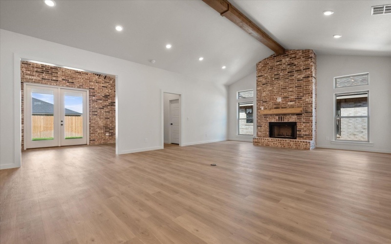 7006 16th Street, Lubbock, TX 79416, 4 Habitaciones Habitaciones , ,3 BañosBaños,Residential,En Venta,7006 16th Street,0,202559498