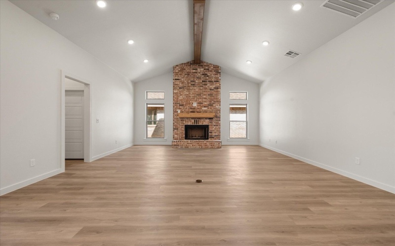 7006 16th Street, Lubbock, TX 79416, 4 Habitaciones Habitaciones , ,3 BañosBaños,Residential,En Venta,7006 16th Street,0,202559498