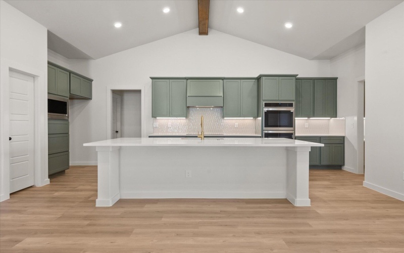 7006 16th Street, Lubbock, TX 79416, 4 Habitaciones Habitaciones , ,3 BañosBaños,Residential,En Venta,7006 16th Street,0,202559498