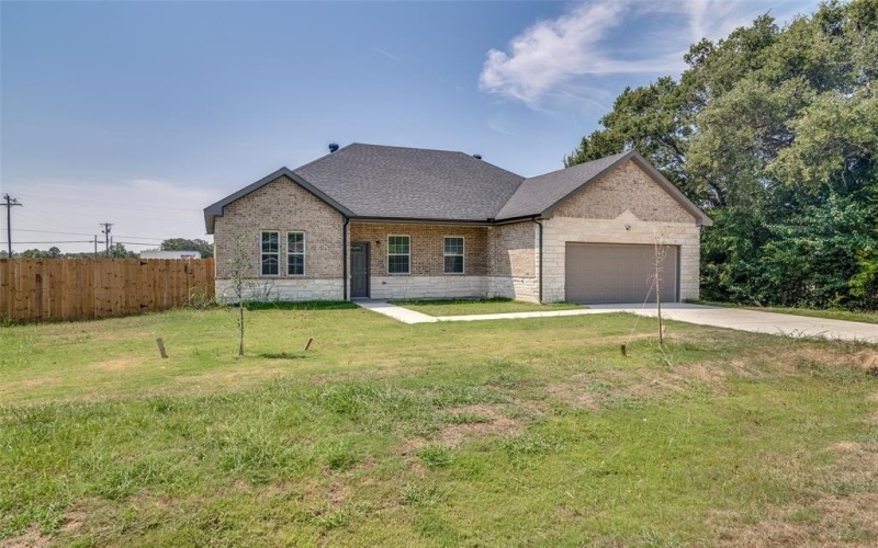 701 Lakeland Drive, West Tawakoni, TX 75474, 4 Bedrooms Bedrooms, ,2 BathroomsBathrooms,Residential,For Sale,701 Lakeland Drive,0,21037935