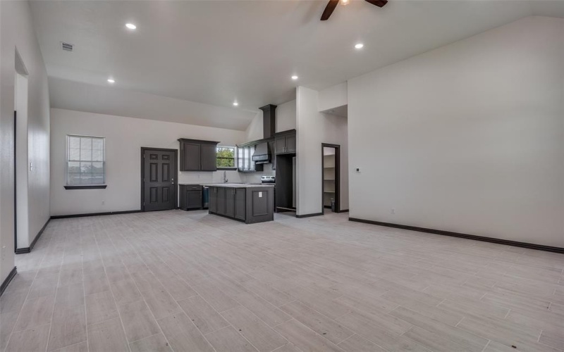 701 Lakeland Drive, West Tawakoni, TX 75474, 4 Bedrooms Bedrooms, ,2 BathroomsBathrooms,Residential,For Sale,701 Lakeland Drive,0,21037935