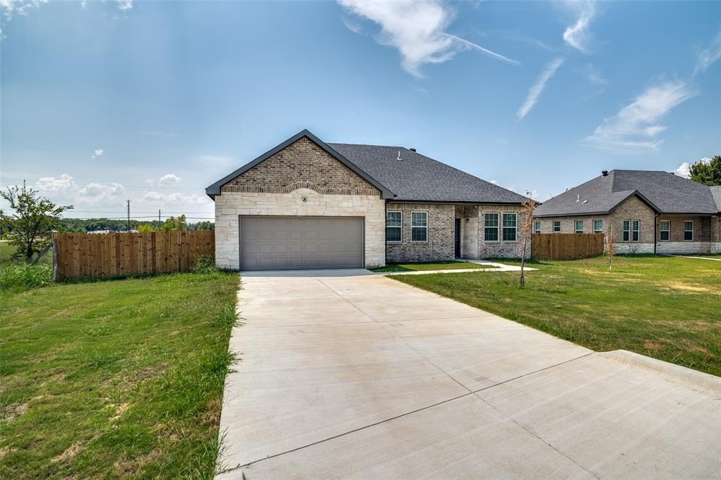 705 Lakeland Drive, West Tawakoni, TX 75474, 3 Bedrooms Bedrooms, ,2 BathroomsBathrooms,Residential,For Sale,705 Lakeland Drive,0,21038030