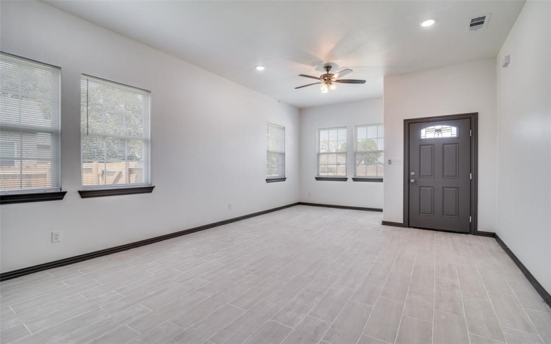 705 Lakeland Drive, West Tawakoni, TX 75474, 3 Bedrooms Bedrooms, ,2 BathroomsBathrooms,Residential,For Sale,705 Lakeland Drive,0,21038030