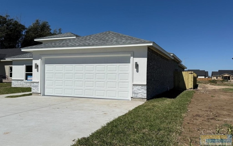 2626 Haverford Blvd., Harlingen, TX 78552, 3 Bedrooms Bedrooms, ,2 BathroomsBathrooms,Residential,For Sale,2626 Haverford Blvd.,0,104198