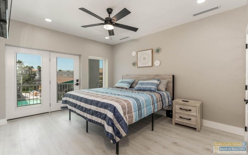 128 Saturn Lane, South Padre Island, TX 78597, 10 Bedrooms Bedrooms, ,10 BathroomsBathrooms,Residential Multi Family,For Sale,128 Saturn Lane,0,104199