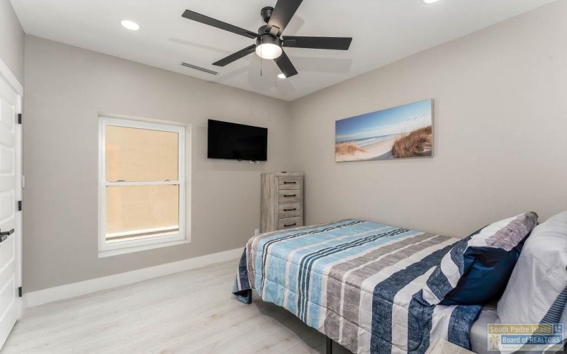 128 Saturn Lane, South Padre Island, TX 78597, 10 Bedrooms Bedrooms, ,10 BathroomsBathrooms,Residential Multi Family,For Sale,128 Saturn Lane,0,104199