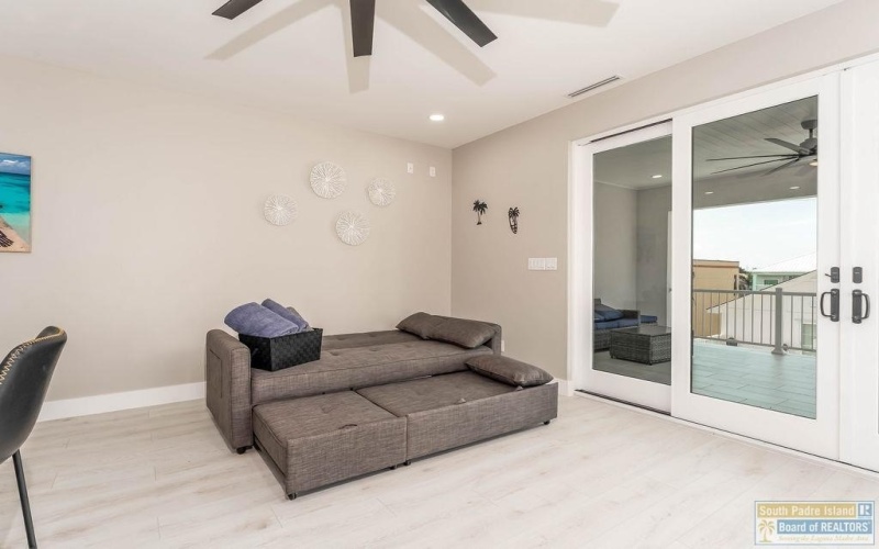 128 Saturn Lane, South Padre Island, TX 78597, 10 Bedrooms Bedrooms, ,10 BathroomsBathrooms,Residential Multi Family,For Sale,128 Saturn Lane,0,104199