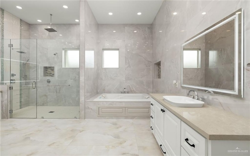 2612 Denton Creek Avenue, McAllen, TX 78504, 5 Habitaciones Habitaciones , ,7 BañosBaños,Residential,En Venta,2612 Denton Creek Avenue,0,479211