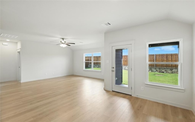 104 John Laurens Drive, Venus, TX 76084, 4 Habitaciones Habitaciones , ,2 BañosBaños,Residential,En Venta,104 John Laurens Drive,0,20849927