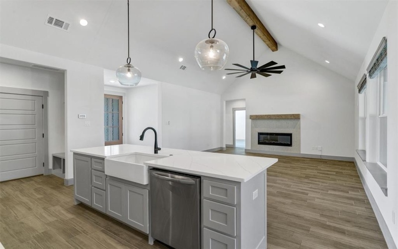 2029 Rattler Way, Tolar, TX 76476, 4 Bedrooms Bedrooms, ,2 BathroomsBathrooms,Residential,For Sale,2029 Rattler Way,0,21037992