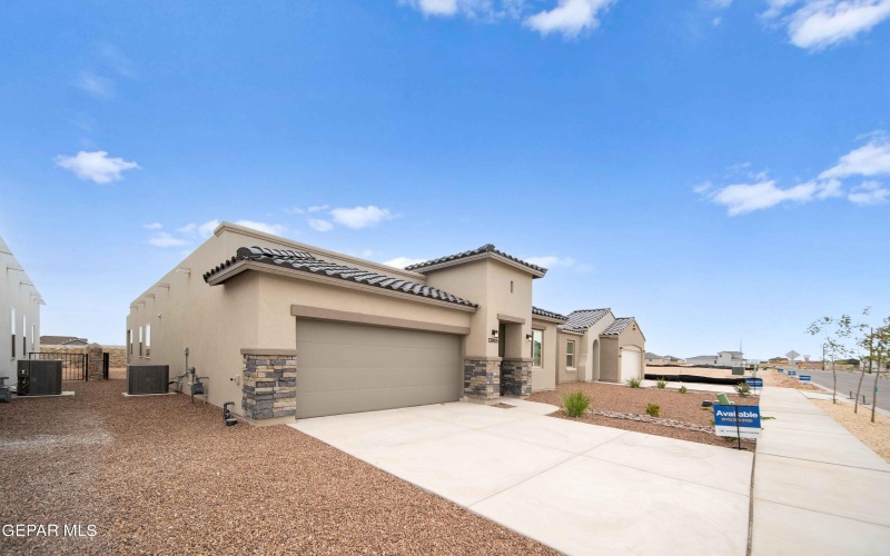 913 Summer Lake Street, El Paso, TX 79928, 4 Bedrooms Bedrooms, ,2 BathroomsBathrooms,Residential,For Sale,913 Summer Lake Street,916610