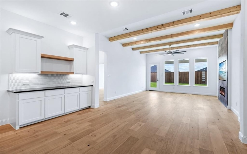 913 Beall Street, Denton, TX 76207, 4 Bedrooms Bedrooms, ,2 BathroomsBathrooms,Residential,For Sale,913 Beall Street,0,21039912