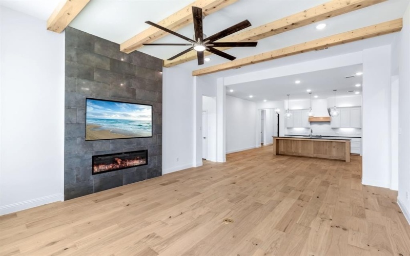 913 Beall Street, Denton, TX 76207, 4 Bedrooms Bedrooms, ,2 BathroomsBathrooms,Residential,For Sale,913 Beall Street,0,21039912